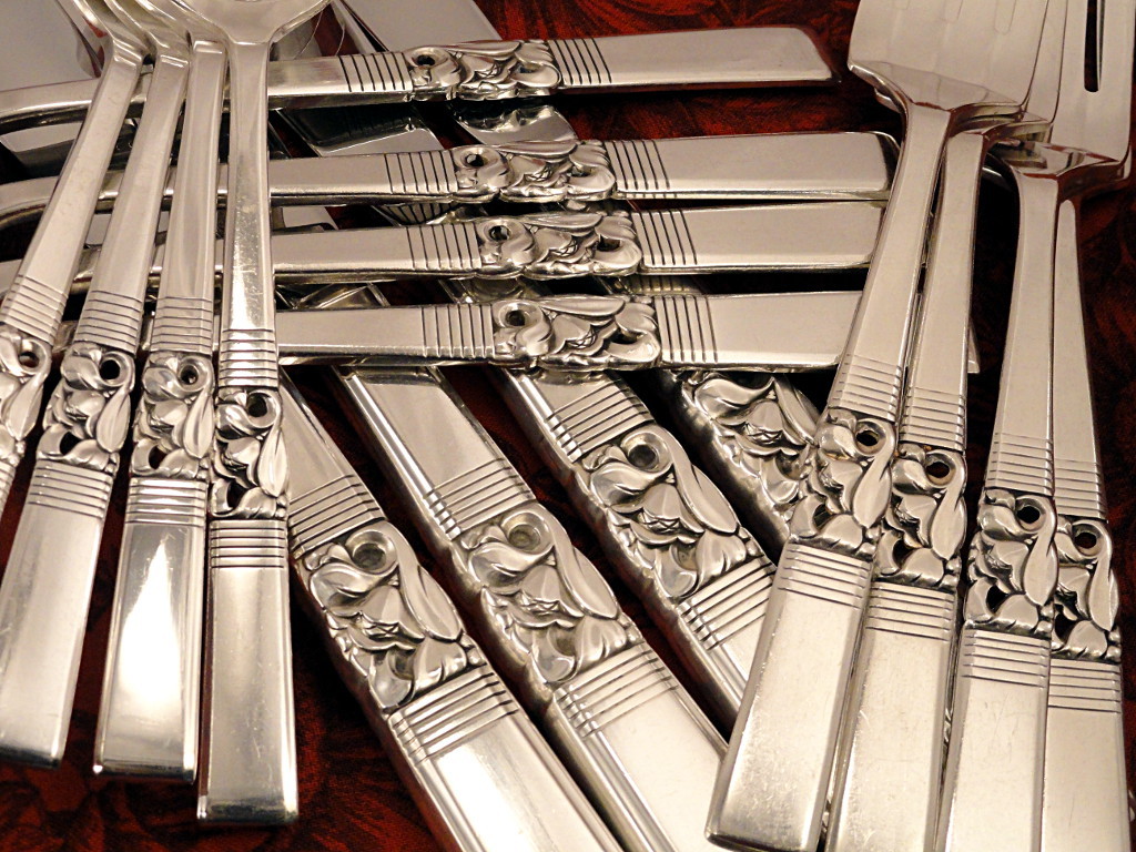 SET of 6 DINNER KNIVES MILADY pattern EXCELLENT Vintage COMMUNITY silverplate 
